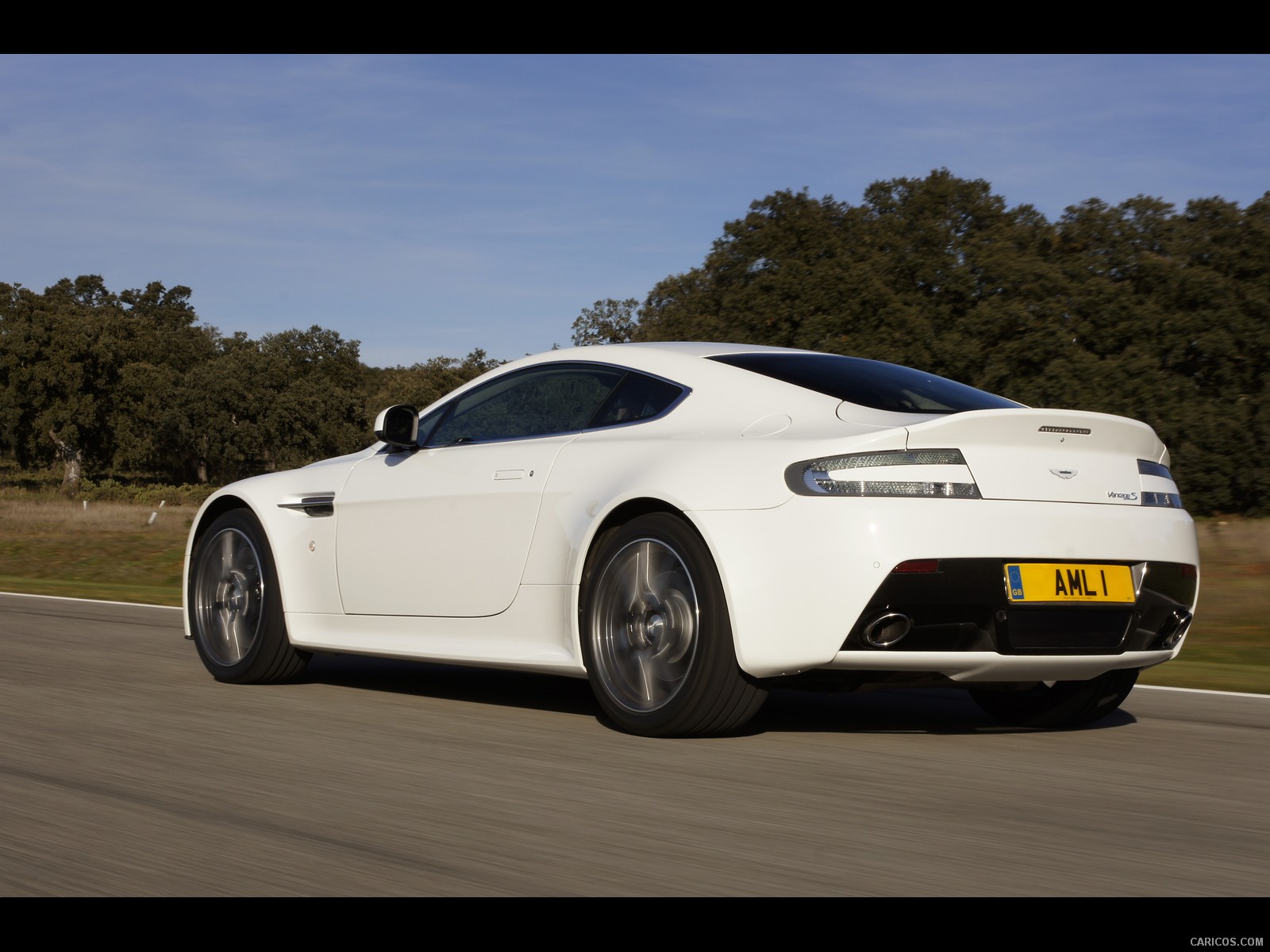 Aston Martin Vantage White