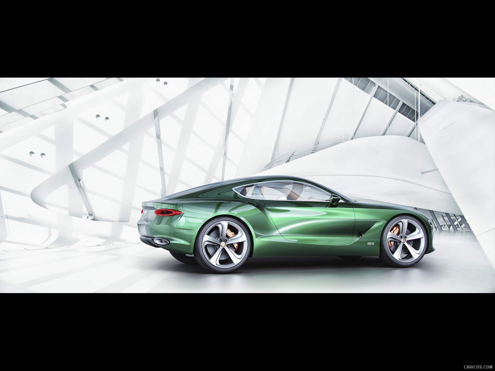 2015 Bentley EXP 10 Speed 6 Concept  Side  Wallpaper 16  1600x1200