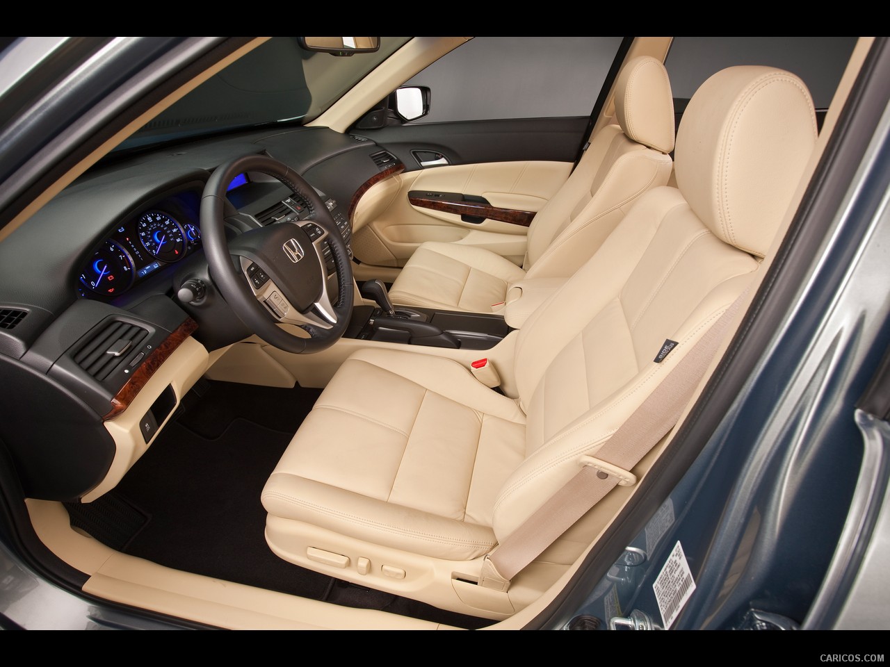 Honda Crosstour (2012)  - Interior, 1280x960, #18 of 59