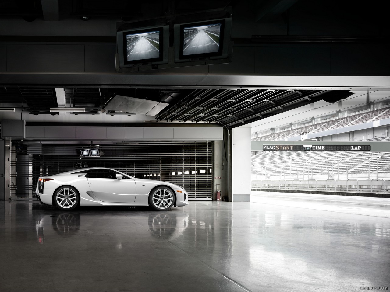 2012 Lexus LFA  - Side, 1024x768, #8 of 59