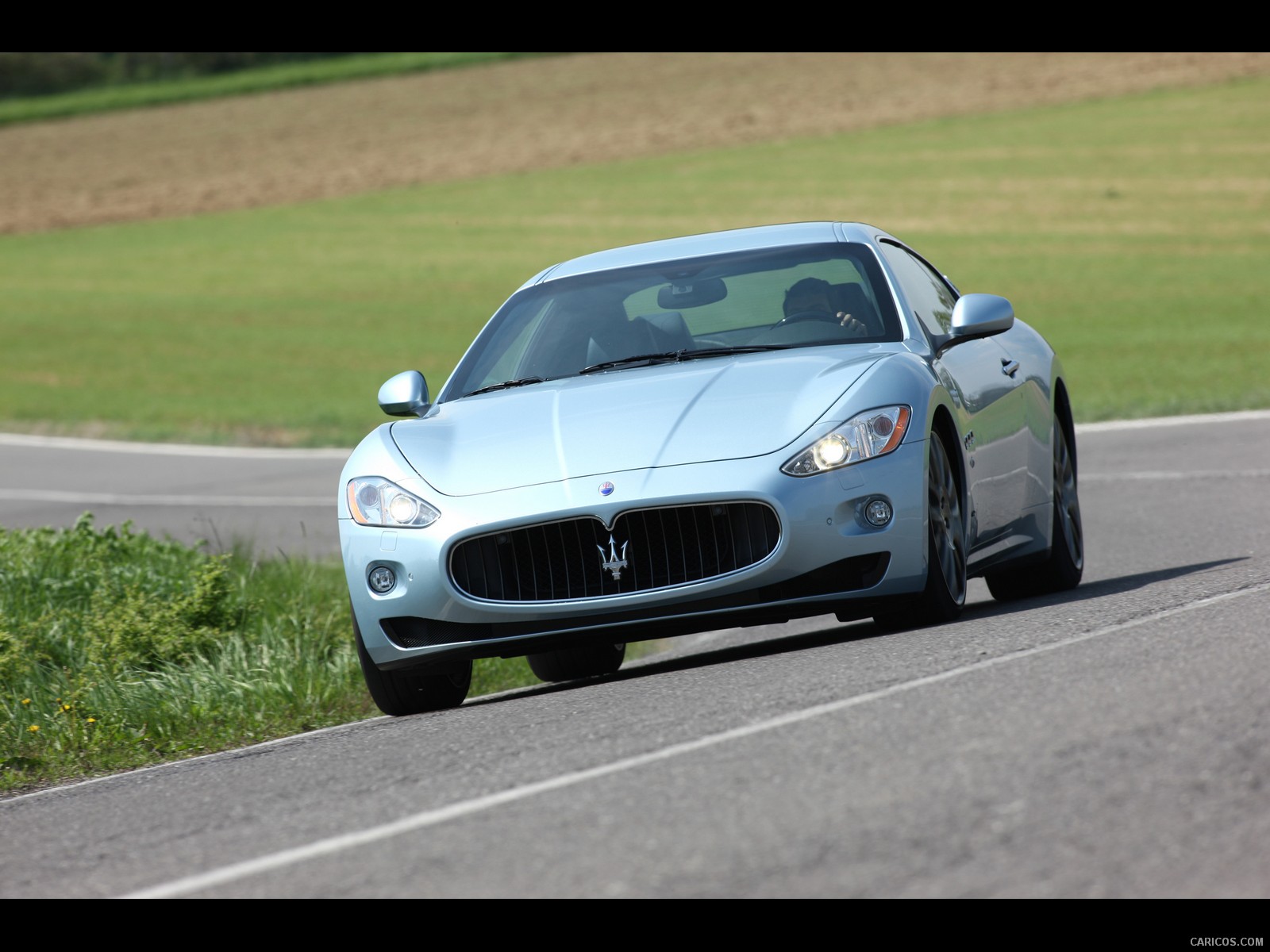 Maserati GranTurismo S Automatic (2010)  - Front Angle , 1600x1200, #15 of 58
