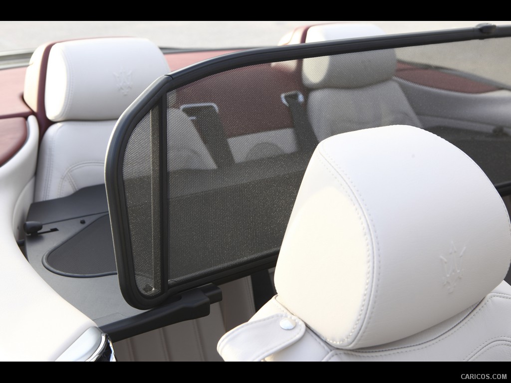 2011 Maserati GranCabrio  - Interior Close-up Photo, 1024x768, #38 of 59