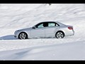 Mercedes-Benz E-Class 4matic  - Side