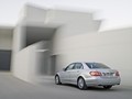 2010 Mercedes-Benz E-Class Sedan  - Rear Left Quarter View Photo