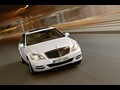 Mercedes-Benz S400 BlueHyrbid - Front Angle
