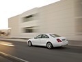 Mercedes-Benz S400 BlueHyrbid  - Rear Left Quarter 