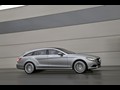 2010 Mercedes-Benz Shooting Break Concept  - Front Right Quarter 
