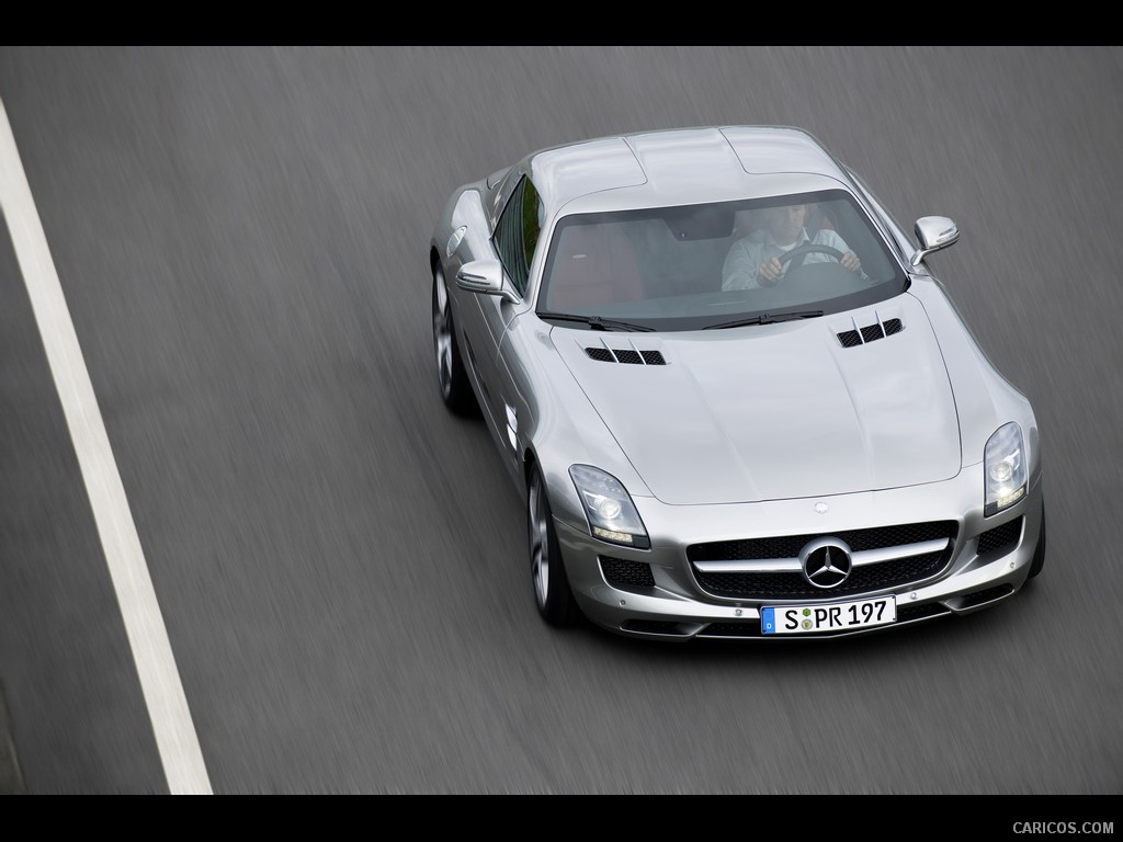 2010 MercedesBenz SLS AMG Gullwing Front Angle 1024x768 42 of