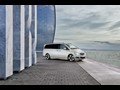 Mercedes-Benz Viano Vision Pearl  - Side