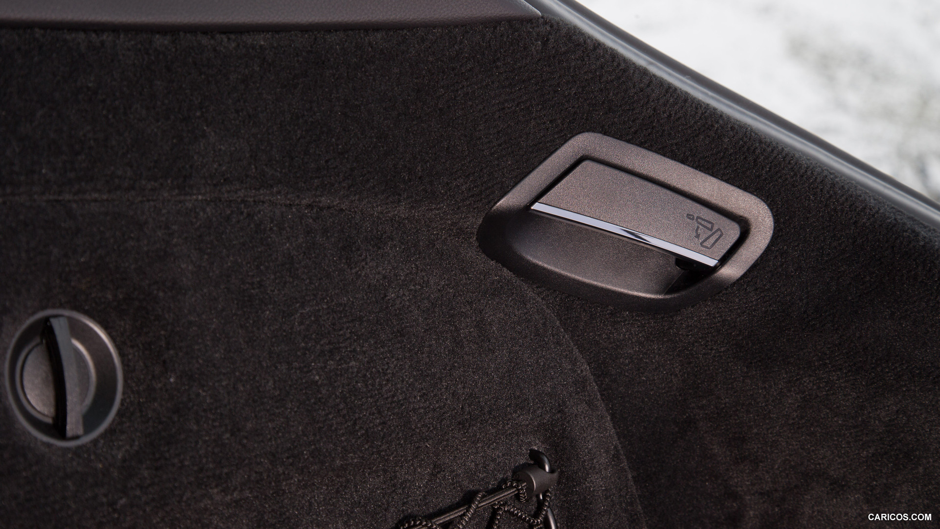 500 4MATIC Shooting Brake Interior Detail, 1920x1080, #183 of 184 500 4MATIC Shooting Brake Interior Detail, 1920x1080, #183 of 184