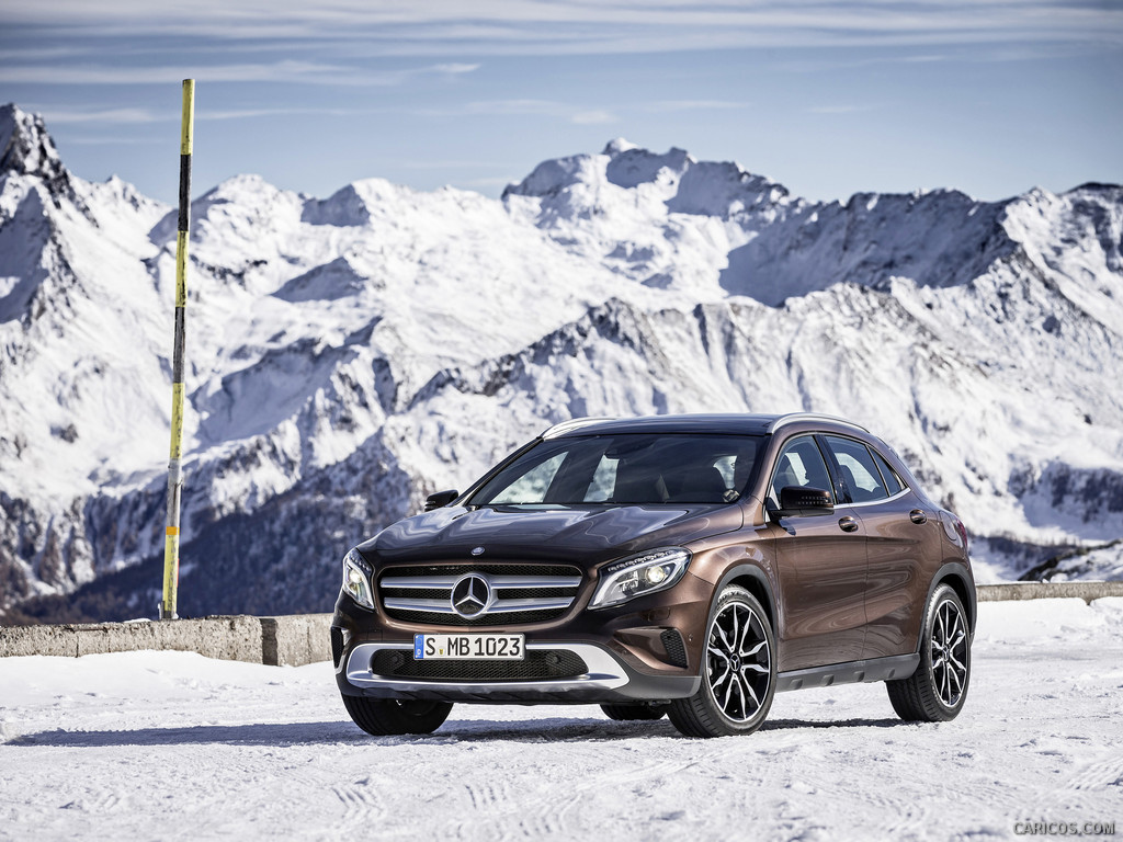Mercedes benz 4matic in the snow #1