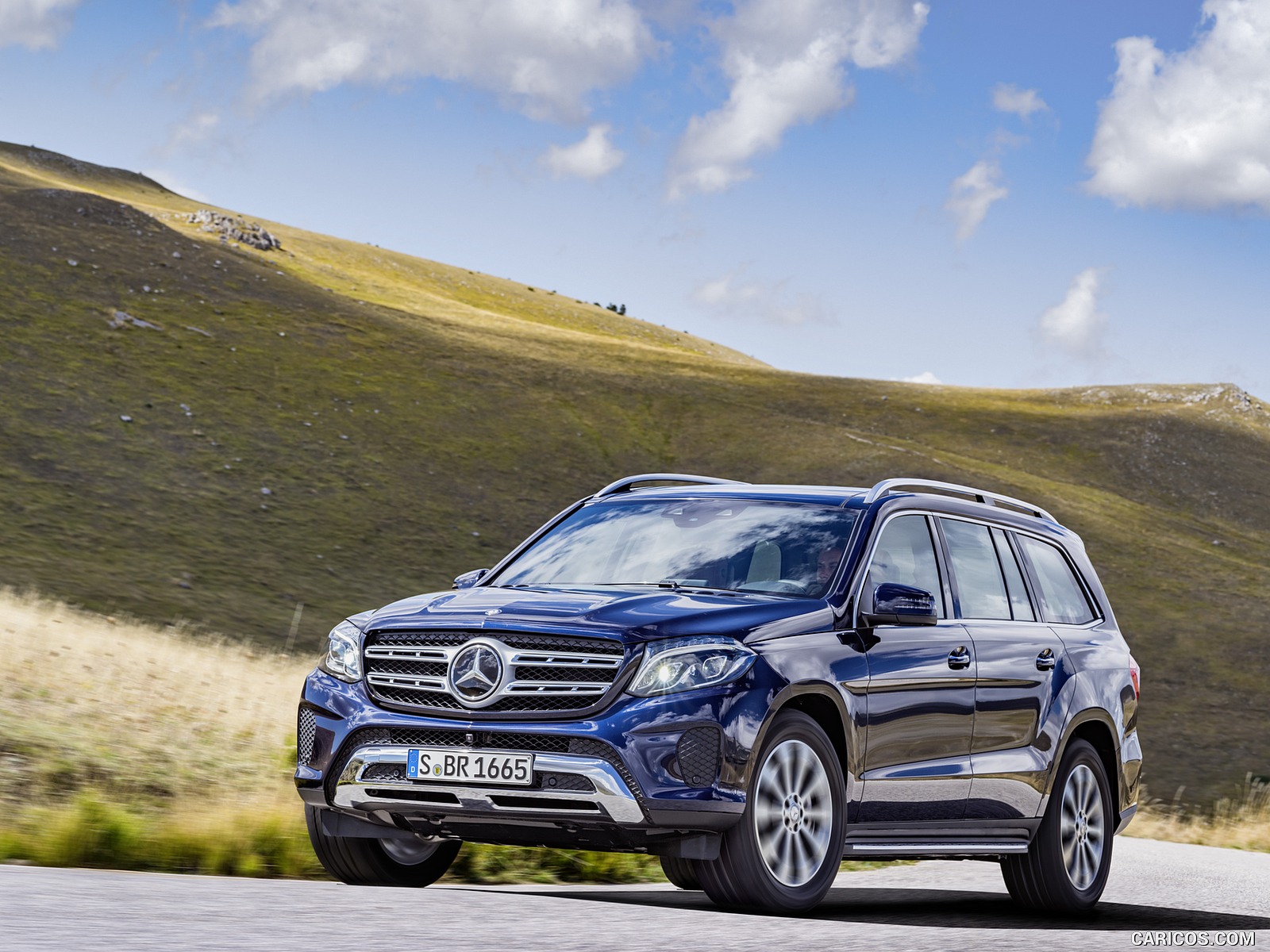 2017 MercedesBenz GLS 350d 4MATIC (Color Cavansite Blue) Front HD