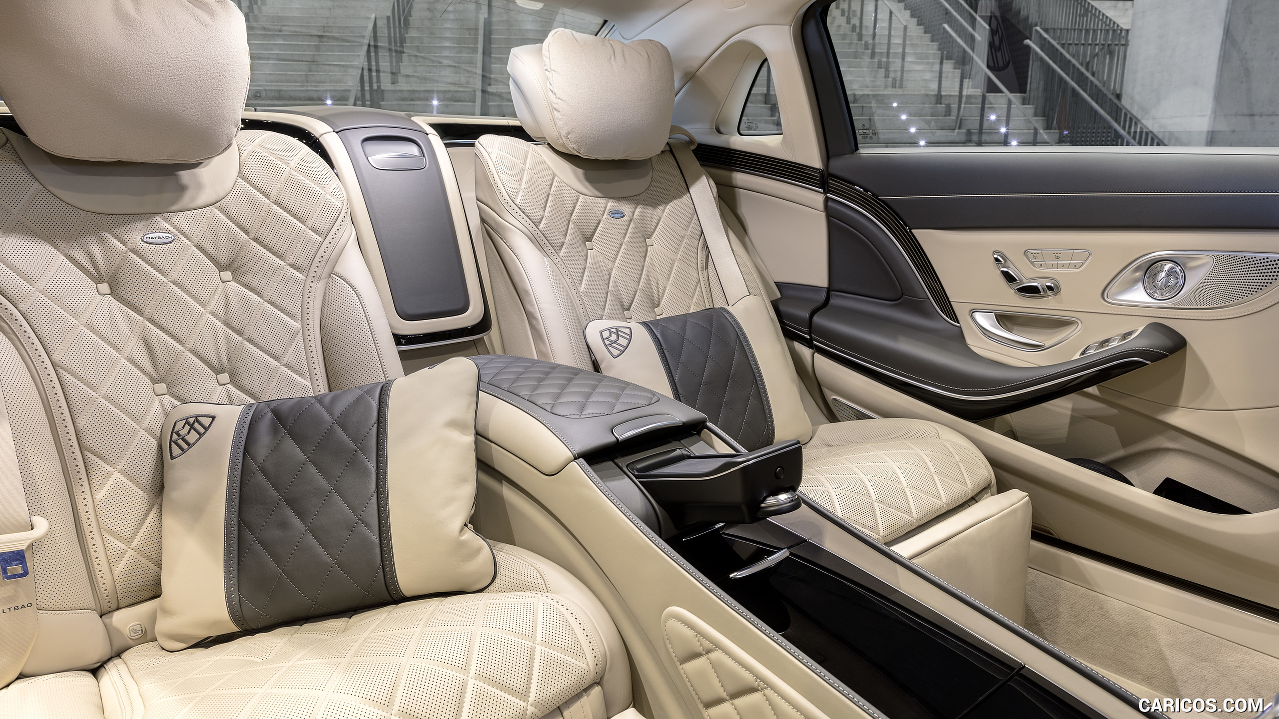2018 MercedesMaybach S560 SClass 4MATIC Interior, Rear Seats HD