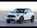 Mini Countryman (2011)  - Front Left Quarter 