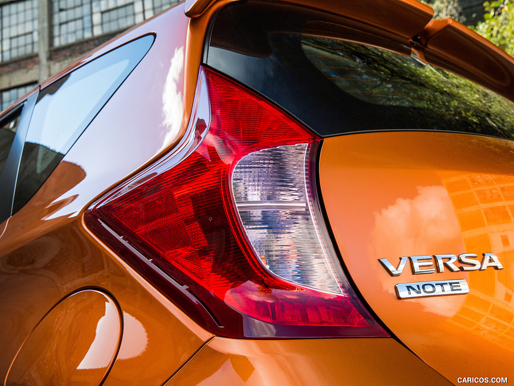 versa light edition