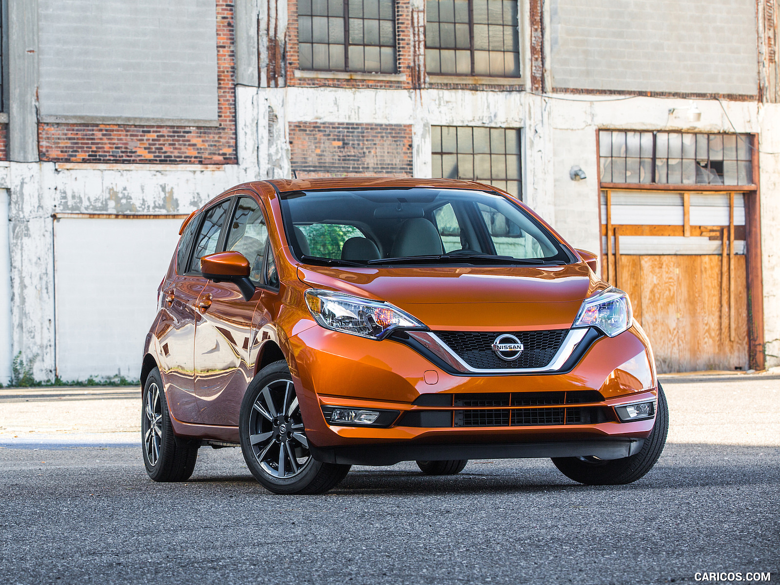 Nissan Versa Note Sl Front Three Quarter Hd Wallpaper