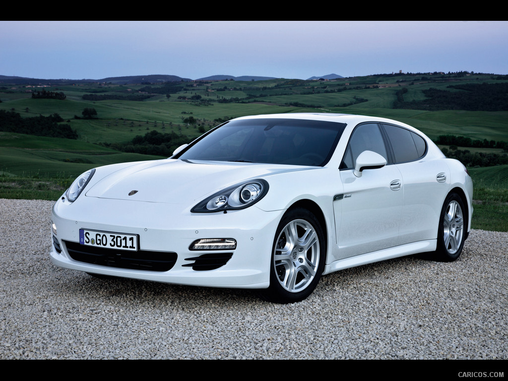 Porsche Panamera Diesel Wallpaper 