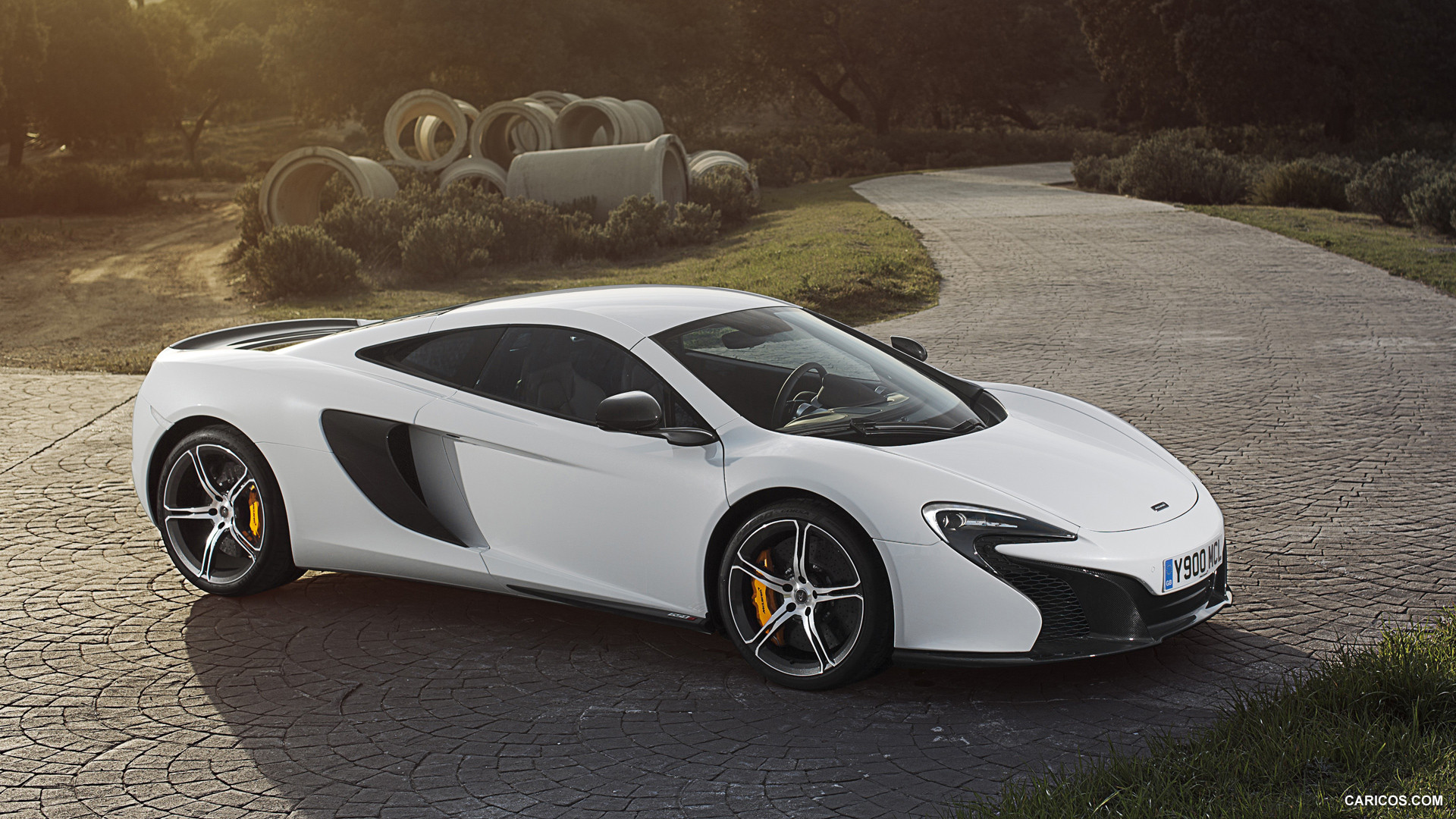 2015 McLaren 650S Coupe  - Side, #12 of 82