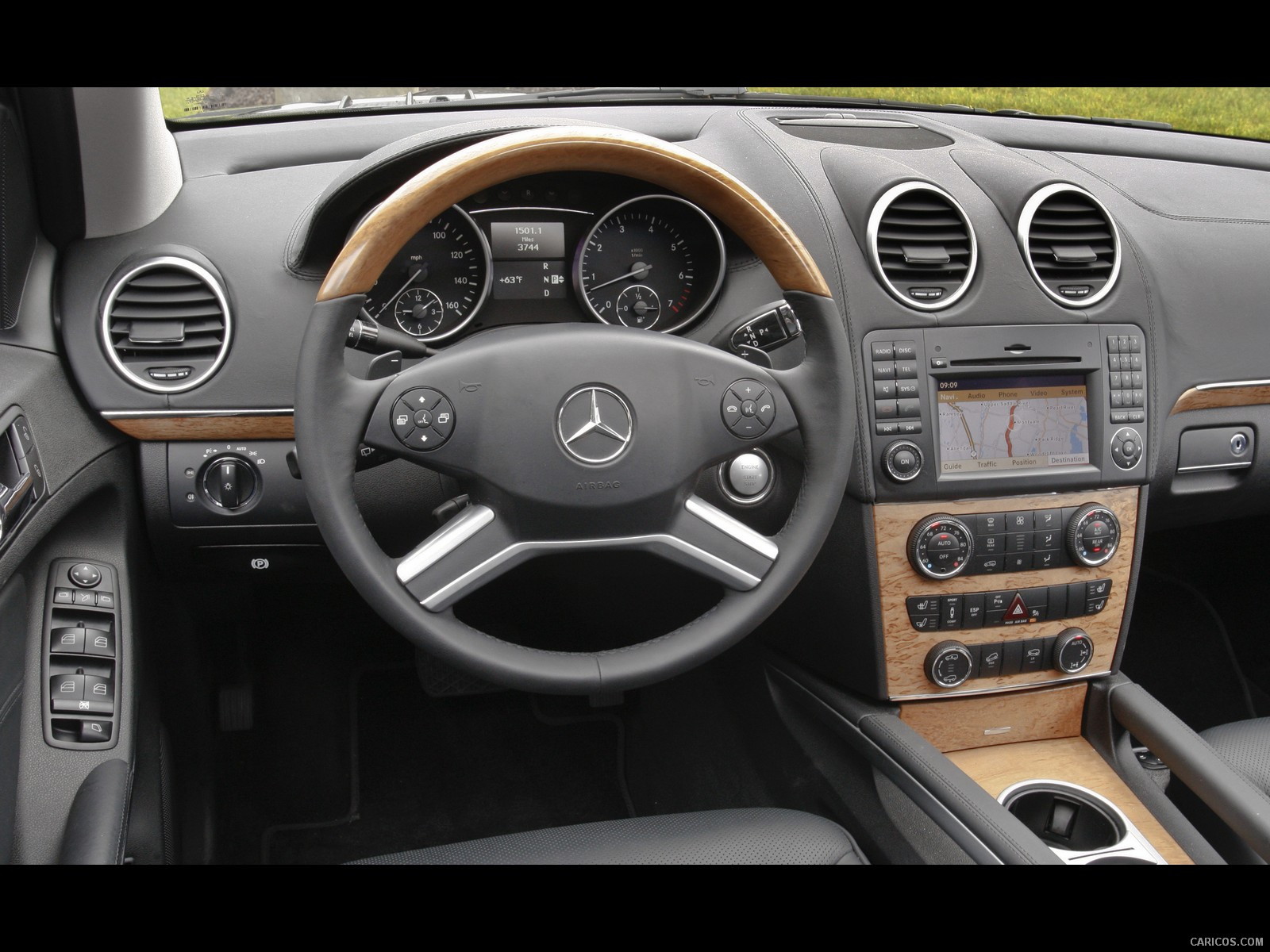 2010 Mercedes Benz Gl550 Interior Wallpaper 63