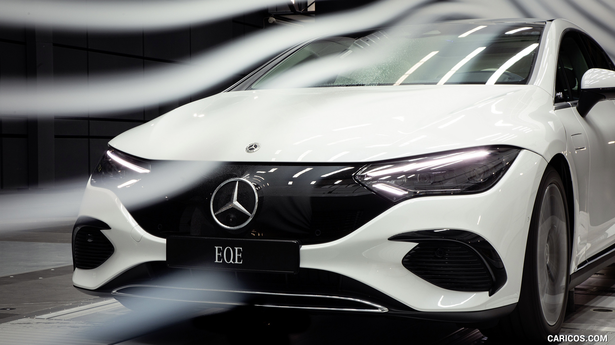 2023 Mercedes-Benz EQE - Aerodynamics, #140 of 209