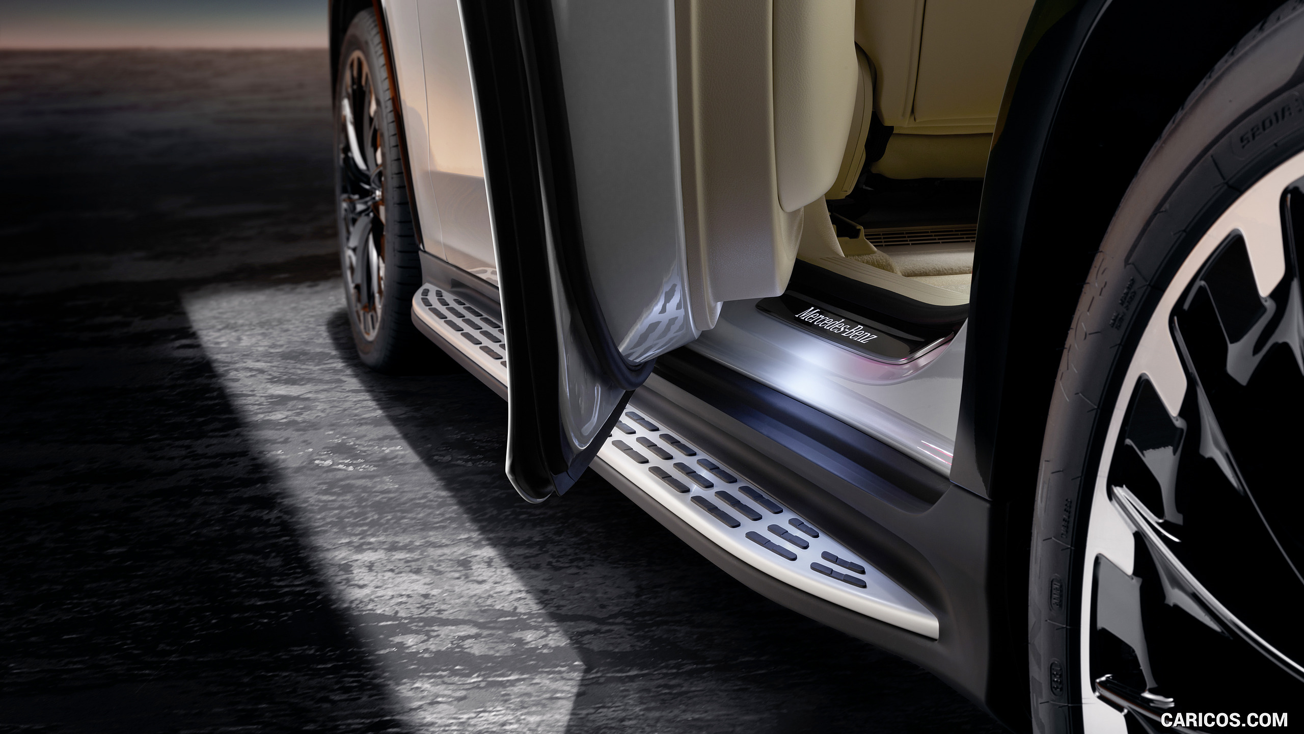 2023 Mercedes-Benz EQS SUV AMG Line (Color: Diamond White) - Detail, #80 of 107